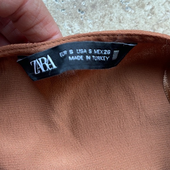 ZARA 2 piece pant set - Picture 2 of 9